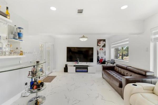 Driftwood Acres, 6841 Atlanta St, Hollywood, Florida 33024, image 1