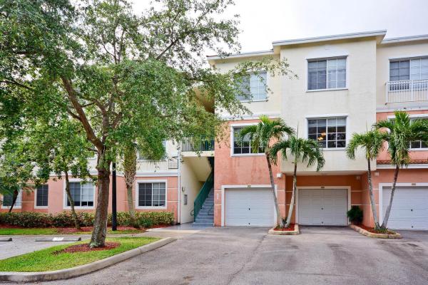 6203 Myrtlewood Cir, Palm Beach Gardens, Florida 33418, image 1