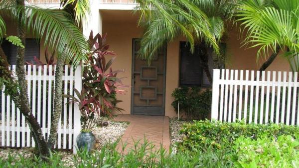 Huntington Lakes 5, 7260 Kinghurst Dr #107, Delray Beach, Florida 33446, image 1