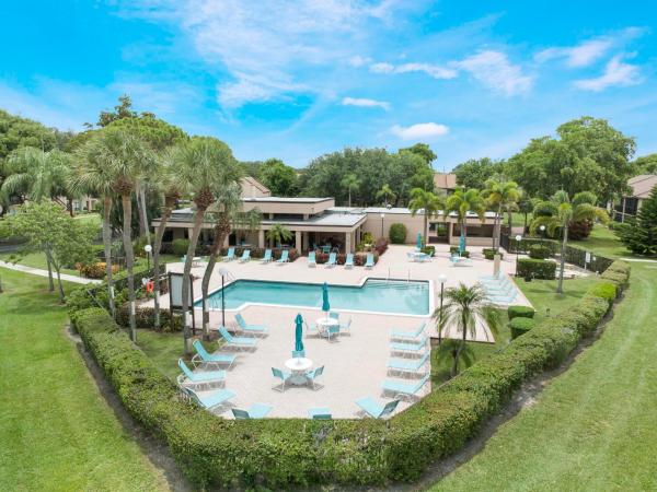 Meadowridge, 2241 SW 15th St #203, Deerfield Beach, Florida 33442, image 1