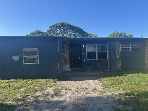 Silver Lake Park, 920 Revels Ln, Fort Pierce, Florida 34982, image 1