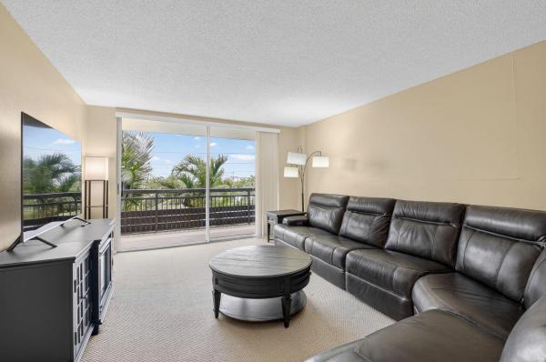 Starlite, 555 NW 4th Ave #4230, Boca Raton, Florida 33432, image 1