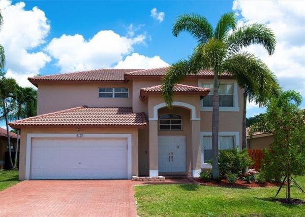 Newport At Turtle Run, 6125 NW 40th St, Coral Springs, Florida 33067, image 1