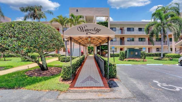 Watersedge At Lakes Of Delray, 15075 Witney Rd #108, Delray Beach, Florida 33484, image 1
