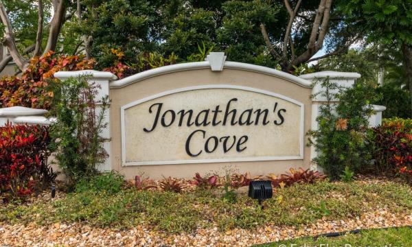 Palmbrooke Townhomes, 4583 Palmbrooke Cir, West Palm Beach, Florida 33417, image 1