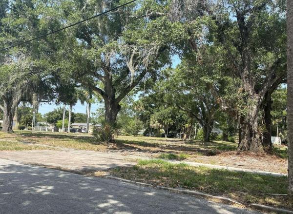 Pinewood, 719 Georgia Ave, Fort Pierce, Florida 34950, image 1