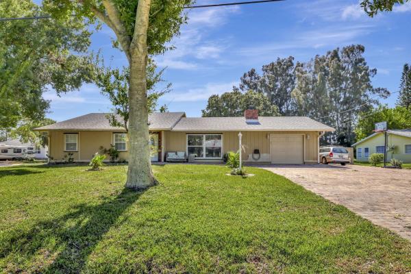 Indian River Estates, 5903 Sunset Blvd, Fort Pierce, Florida 34950, image 1