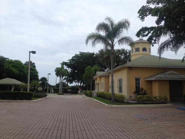 407 Meadows Cir, Boynton Beach, Florida 33436, image 2