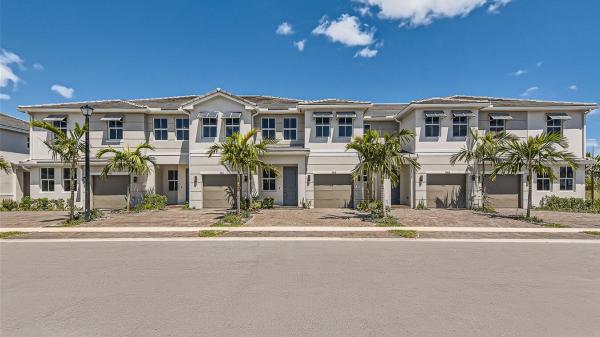 Merrick Square, 17108 SW 2nd Cir, Pembroke Pines, Florida 33027, image 1