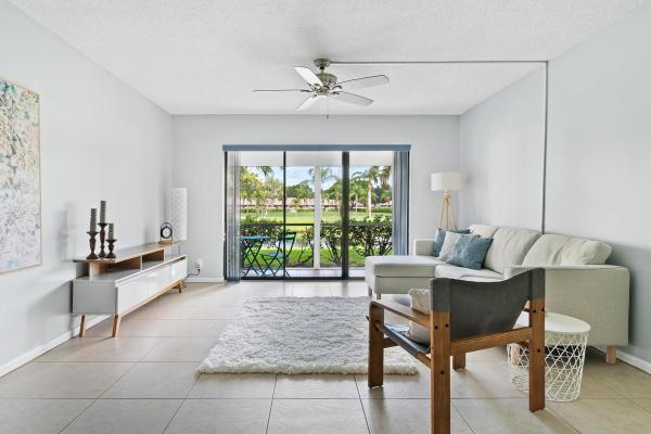 The Palm Club, 1113 Green Pine Blvd #B1, West Palm Beach, Florida 33409, image 1