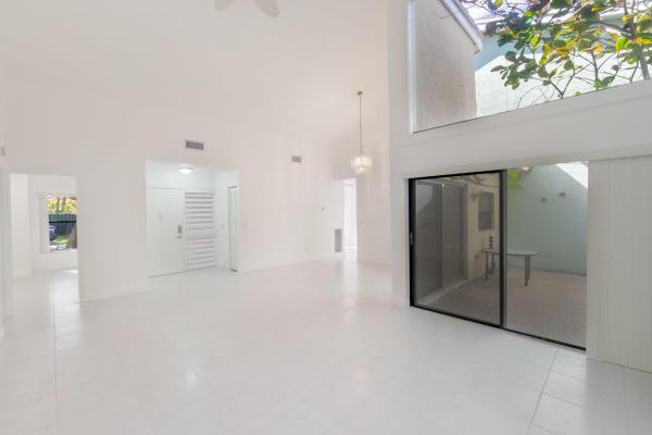 Estada Of Los Paseos, 6090 Aloma Ln, Boca Raton, Florida 33433, image 1