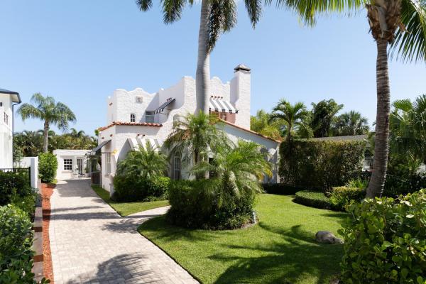 Lakewood, 359 E Lakewood Rd, West Palm Beach, Florida 33405, image 1