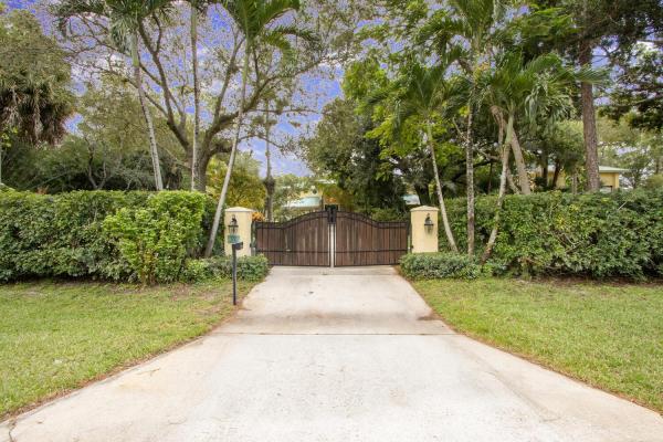 Paddock Park 1 Of Wellington, 92 Squire Dr, Wellington, Florida 33414, image 1