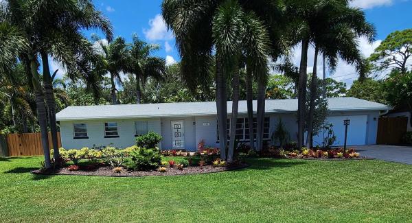 Woodland Terrace, 819 Mimosa Ct, Haverhill, Florida 33415, image 1
