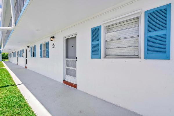 1115 Lake Ter #111, Boynton Beach, Florida 33426, image 1