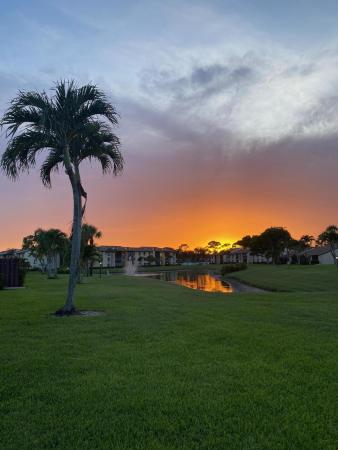 Pine Ridge North 4, 818 Sky Pine Way #E2, Greenacres, Florida 33415, image 2