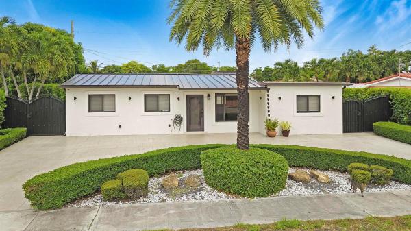 16930 NW 54th Ave, Miami Gardens, Florida 33055, image 1