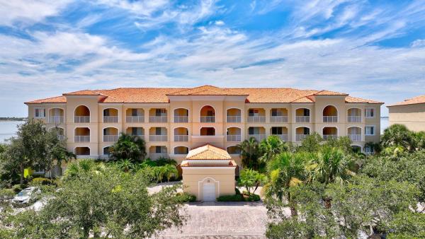 Harbour Isle West, 22 Harbour Isles 105th Dr #105, Fort Pierce, Florida 34949, image 1