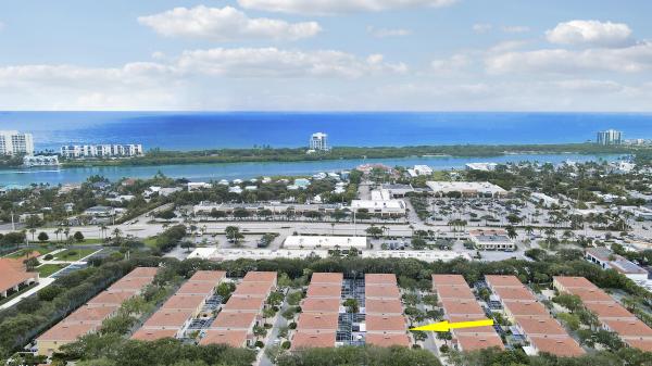 Tequesta Oaks, 73 Laurel Oaks Cir, Tequesta, Florida 33469, image 1