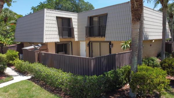 Village Of Sandalwood Lakes South, 5013 50th Way, West Palm Beach, Florida 33409, image 1