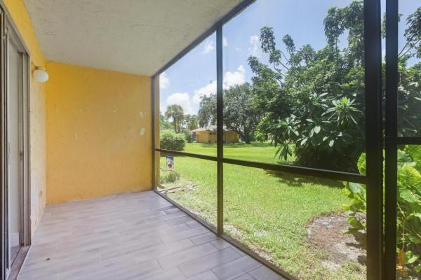 1507 Meadows Cir W, Boynton Beach, Florida 33436, image 1