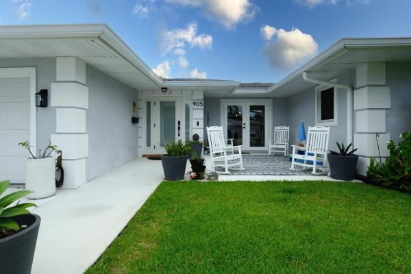 Cromwell Estates, 905 Evergreen Dr, North Palm Beach, Florida 33408, image 1