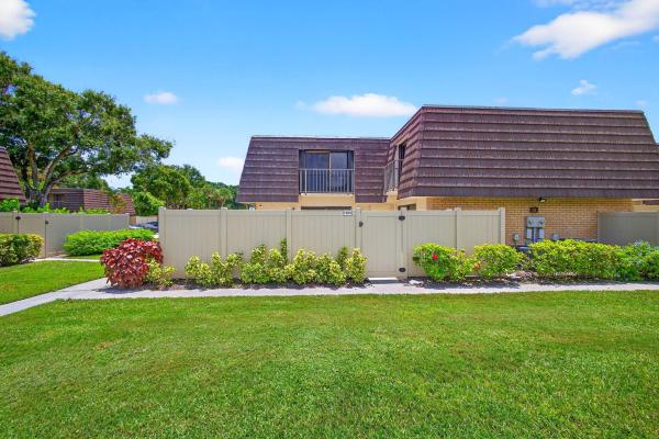 Heritage Village Of Palm Beach Lakes, 7205 72nd Way, West Palm Beach, Florida 33407, image 1