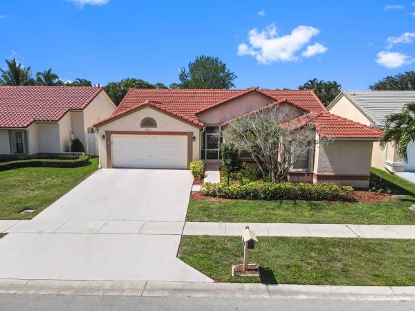 Summer Chase, 8260 Lake Cypress Rd, Lake Worth Beach, Florida 33467, image 1