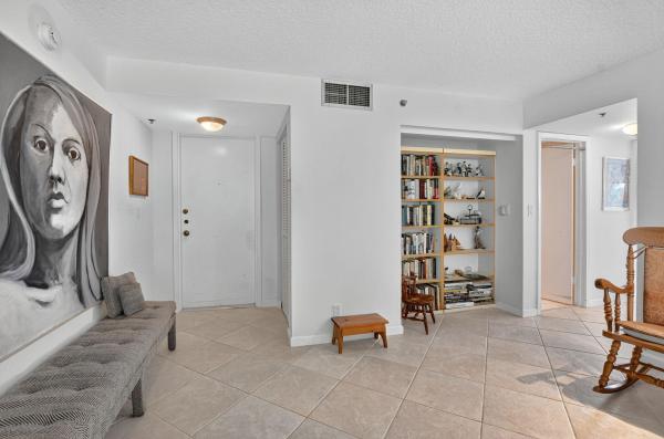 1844 Bridgewood Dr, Boca Raton, Florida 33434, image 2