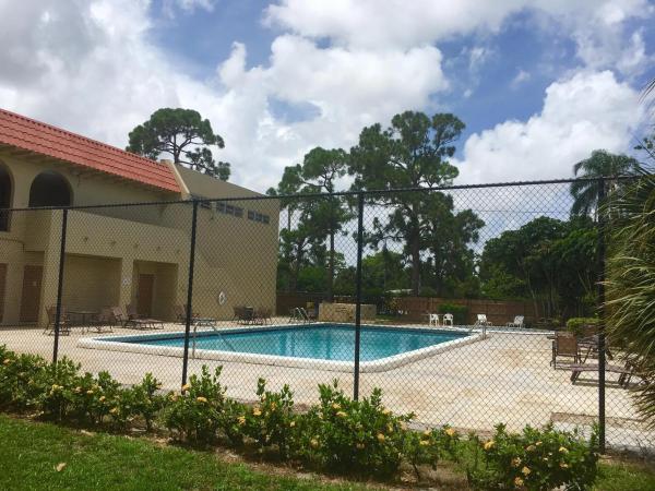 Forest Hill Gardens East, 6034 Forest Hill Blvd #107, West Palm Beach, Florida 33415, image 3