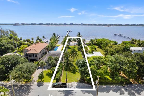 Lake Worth Town, 826 S Lakeside Dr, Lake Worth Beach, Florida 33460, image 1