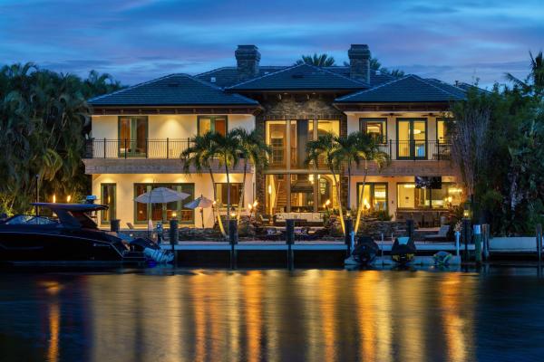 Lighthouse Point Residential, 2325 NE 27th St, Lighthouse Point, Florida 33064, image 1