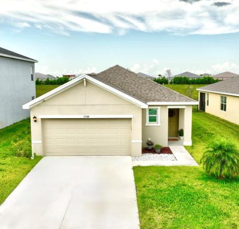 Crosstown Commons, 11044 SW Vasari Way, Port St. Lucie, Florida 34987, image 1