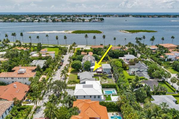 Pershing Park, 206 Pershing Way, West Palm Beach, Florida 33401, image 1