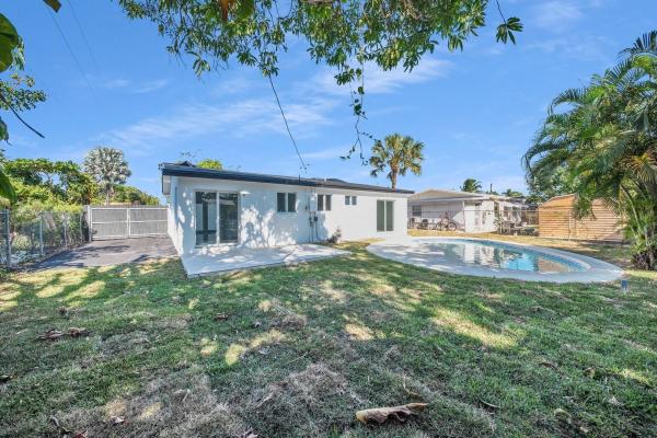 Patterson Park, 120 NE 57th Ct, Oakland Park, Florida 33334, image 2