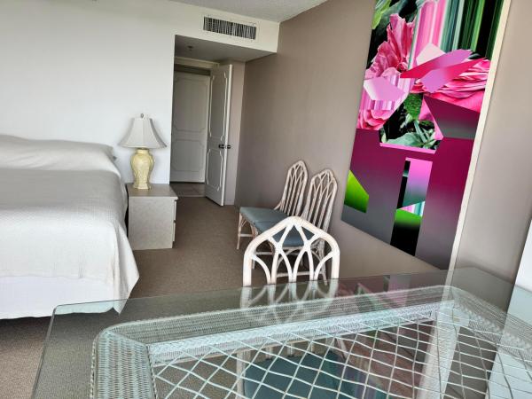 Aberdeen Arms, 4750 S Ocean Blvd #409, Highland Beach, Florida 33487, image 1