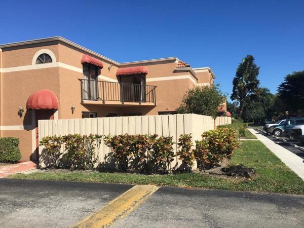 Seven Springs, 6142 Seven Springs Blvd, Greenacres, Florida 33463, image 1