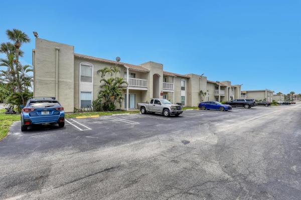 Cross Creek, 1500 N Congress Ave #C-30, West Palm Beach, Florida 33401, image 1