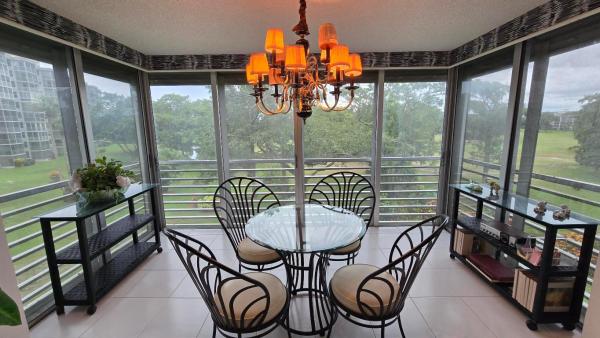 Palm-Aire Country Club 10, 625 Oaks Dr #403, Pompano Beach, Florida 33069, image 1