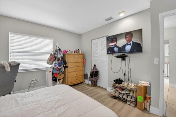 21214 Lago Cir, Boca Raton, Florida 33433, image 1