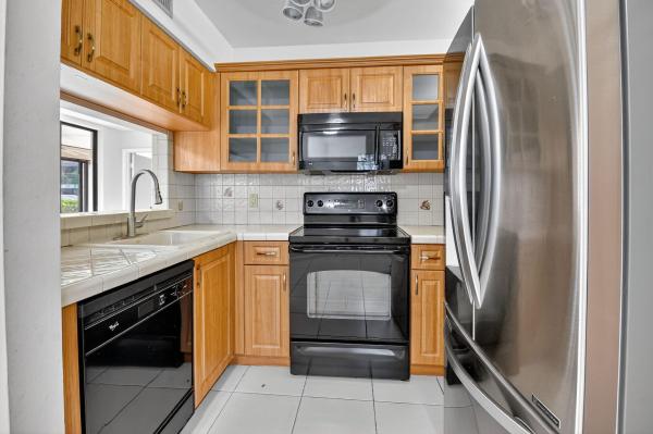 5475 Verona Dr #F, Boynton Beach, Florida 33437, image 1