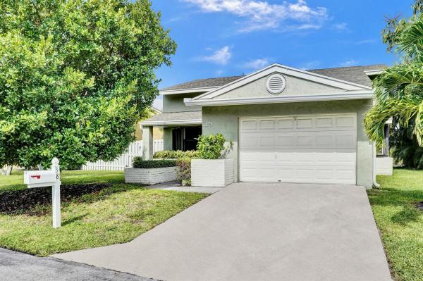 Boynton Lakes North, 38 Paxford Ln, Boynton Beach, Florida 33426, image 1