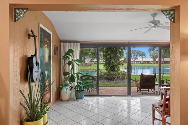 The Palm Club, 1018 Green Pine Blvd #D, West Palm Beach, Florida 33409, image 1