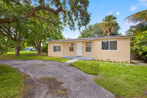 Kelsey Acres, 2609 Richard Rd, West Palm Beach, Florida 33403, image 1