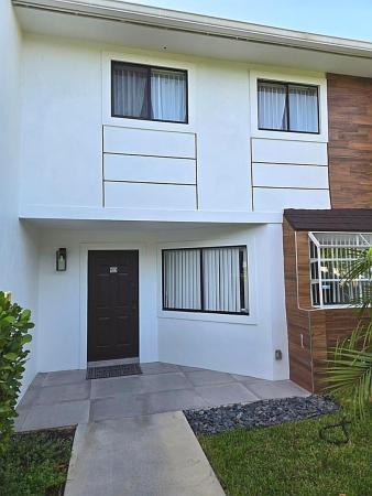 The Groves Of Delray, 2579 Bessie St #4, Delray Beach, Florida 33444, image 1