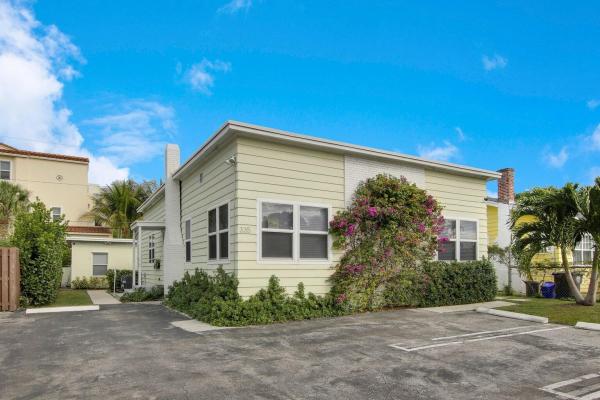 Estates Of South Palm Beach, 335 Kenilworth Blvd #1-3, West Palm Beach, Florida 33405, image 1
