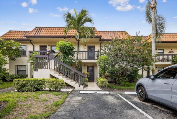 Lucerne Lakes Golf Colony, 7142 Golf Colony Ct #102, Lake Worth Beach, Florida 33467, image 1