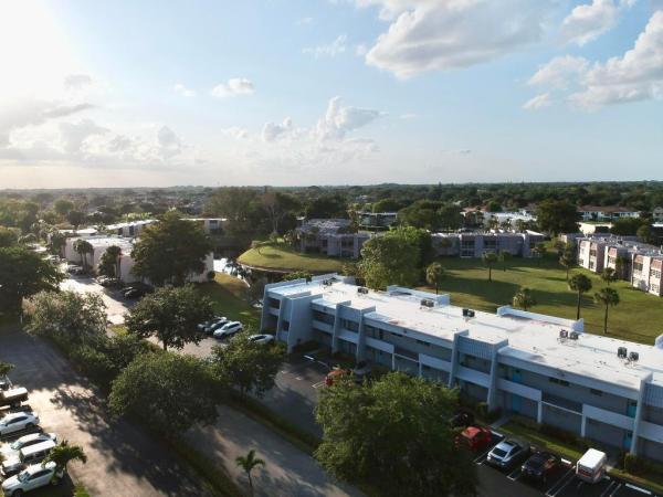 Lago Del Rey, 2600 Fiore Way #104C, Delray Beach, Florida 33445, image 2