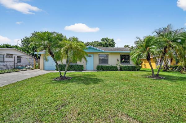 San Castle, 1286 W Frangipani Cir, Lake Worth Beach, Florida 33462, image 1