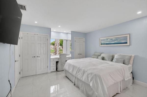 Boca Lakes, 8757 Warwick Dr, Boca Raton, Florida 33433, image 3